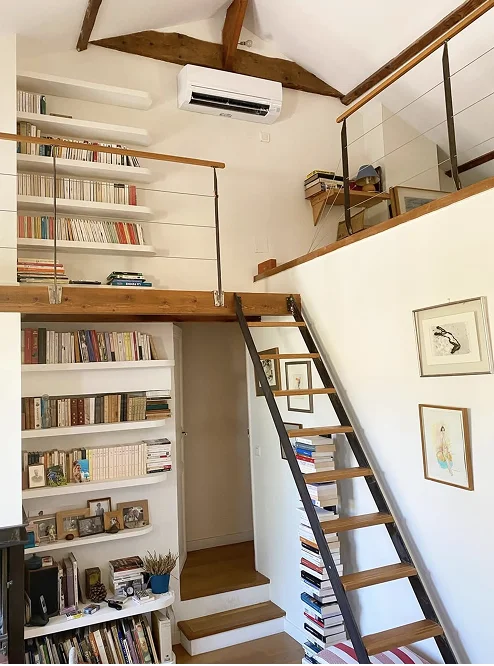 Installation d’une climatisation réversible discrète dans une maison individuelle à Aix-en-Provence.